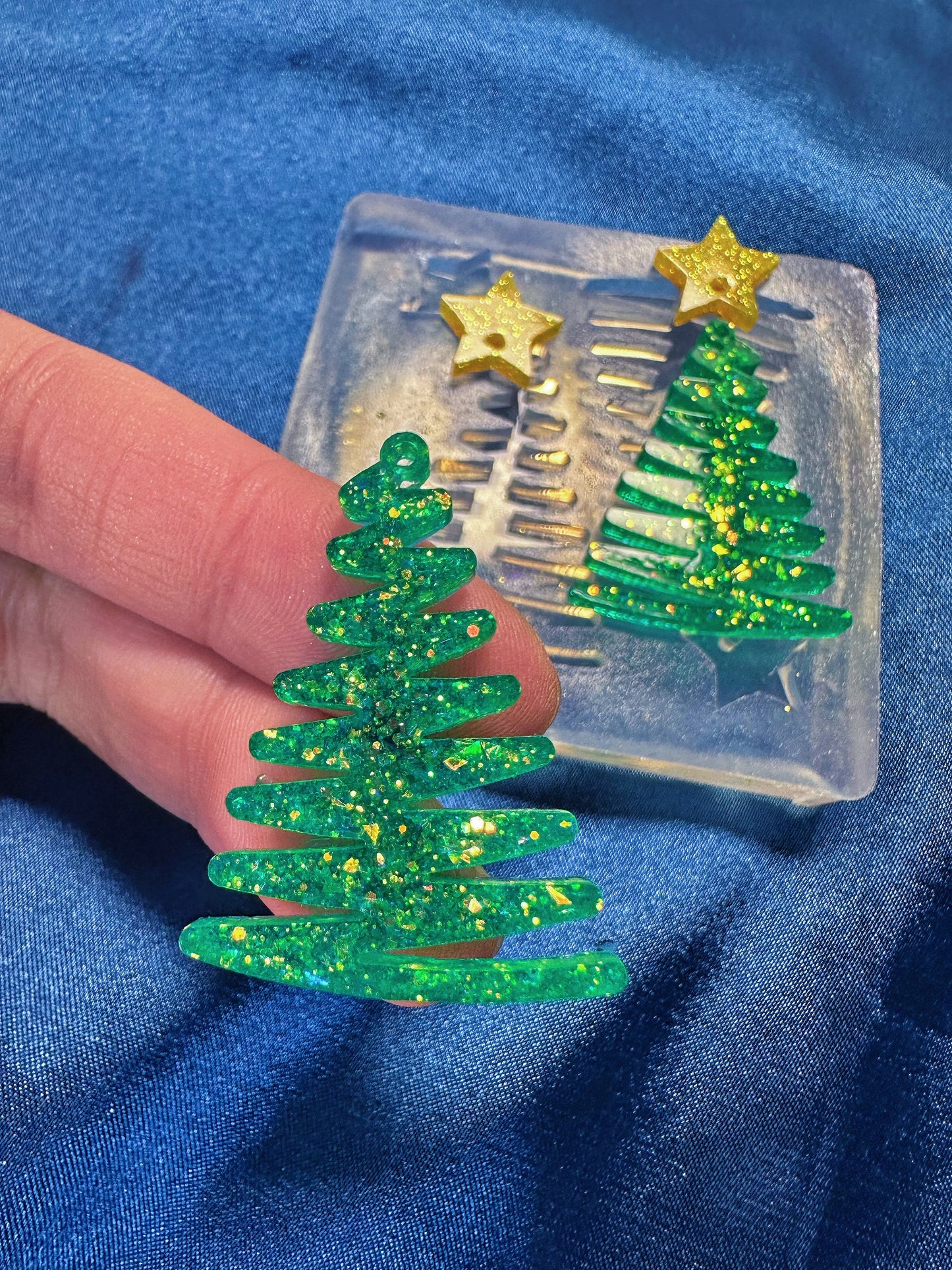 Stroke Christmas Tree with Stars Dangle Earring Mold