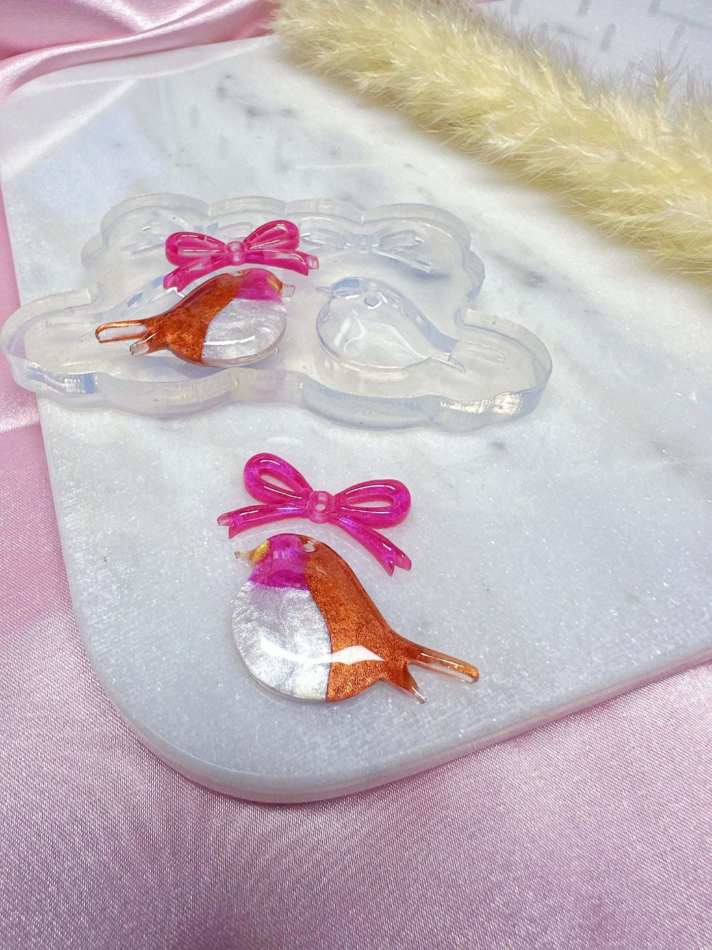 Predomed Robin Bird Ribbon Bow Dangle Earring Mold Christmas Mold