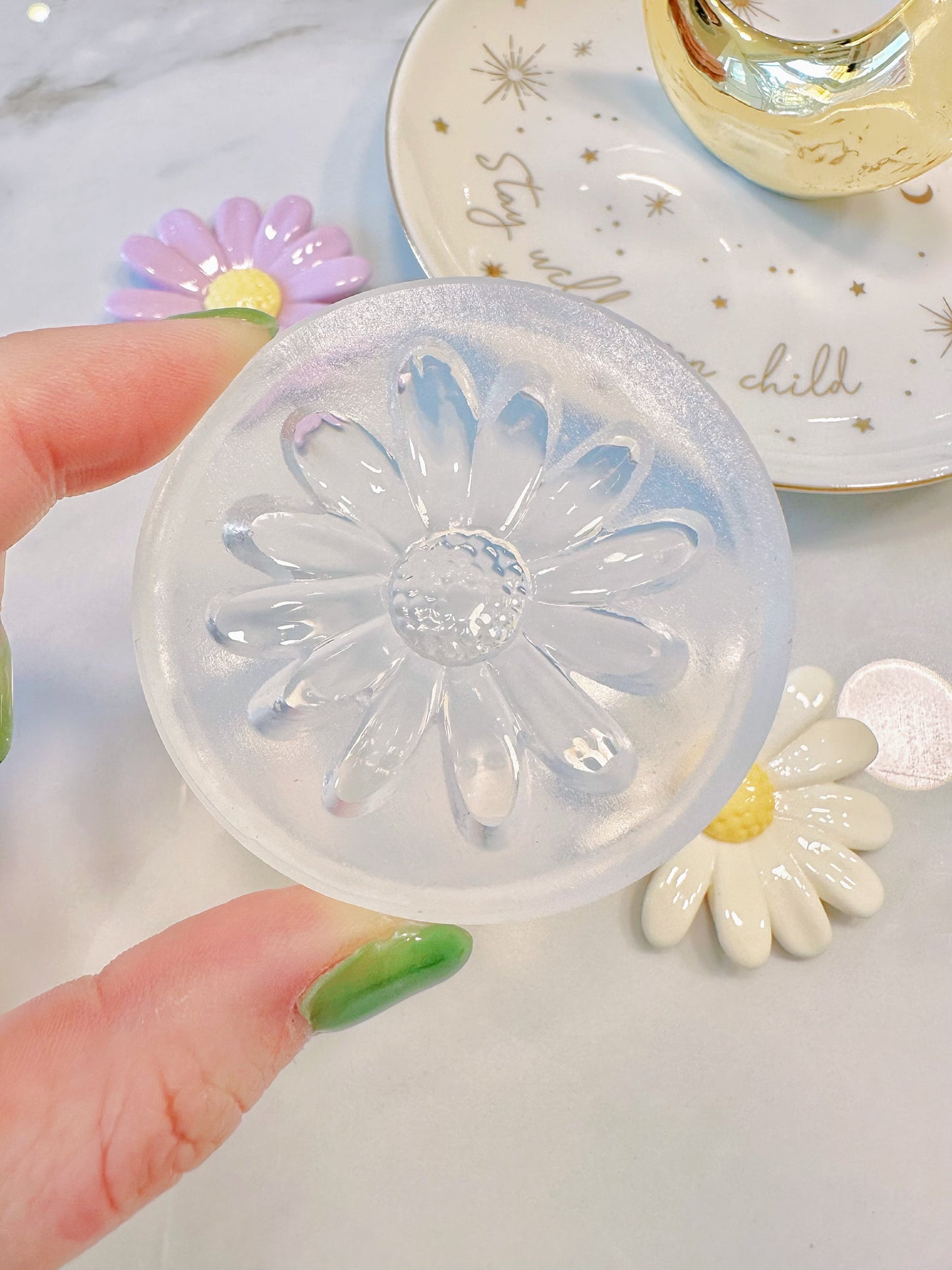 4.5cm 3D Daisy Flower Brooch Pin Mold