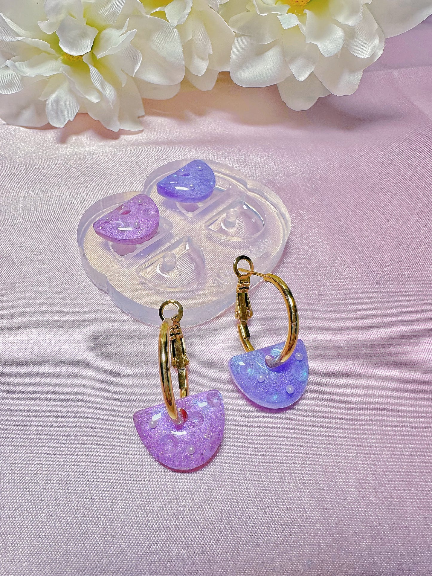 1.6 cm Predomed Semi-Circle Dangle Earring Mold for Hoop Charms
