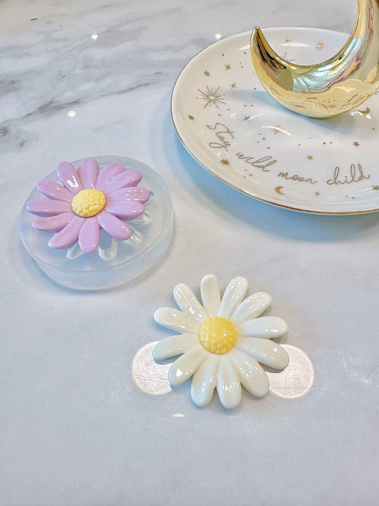 4.5cm 3D Daisy Flower Brooch Pin Mold