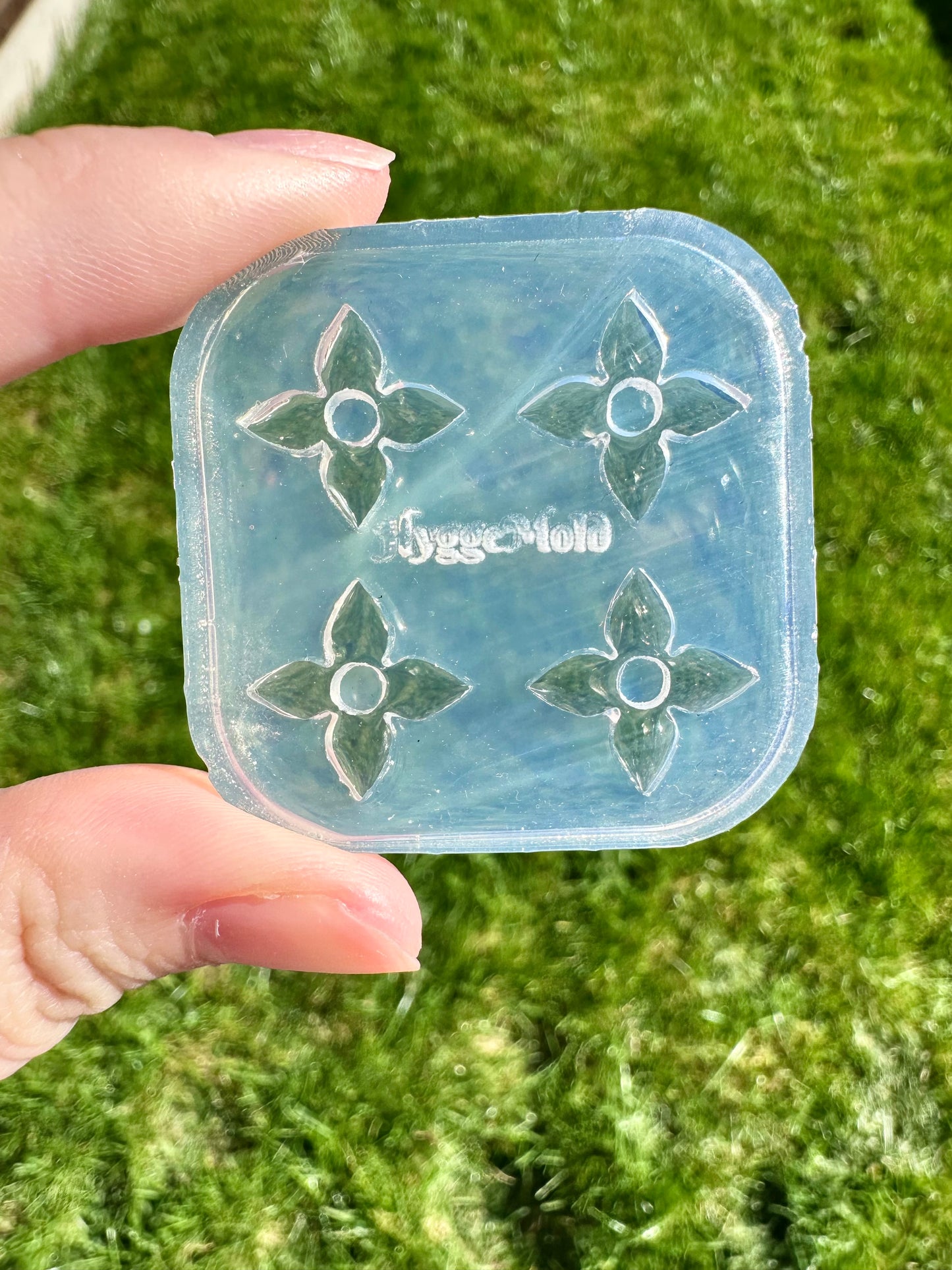 Dainty 1.6 cm Four-petal Open Flower Shape Hoop Spinner Earring Mold Stud Mold