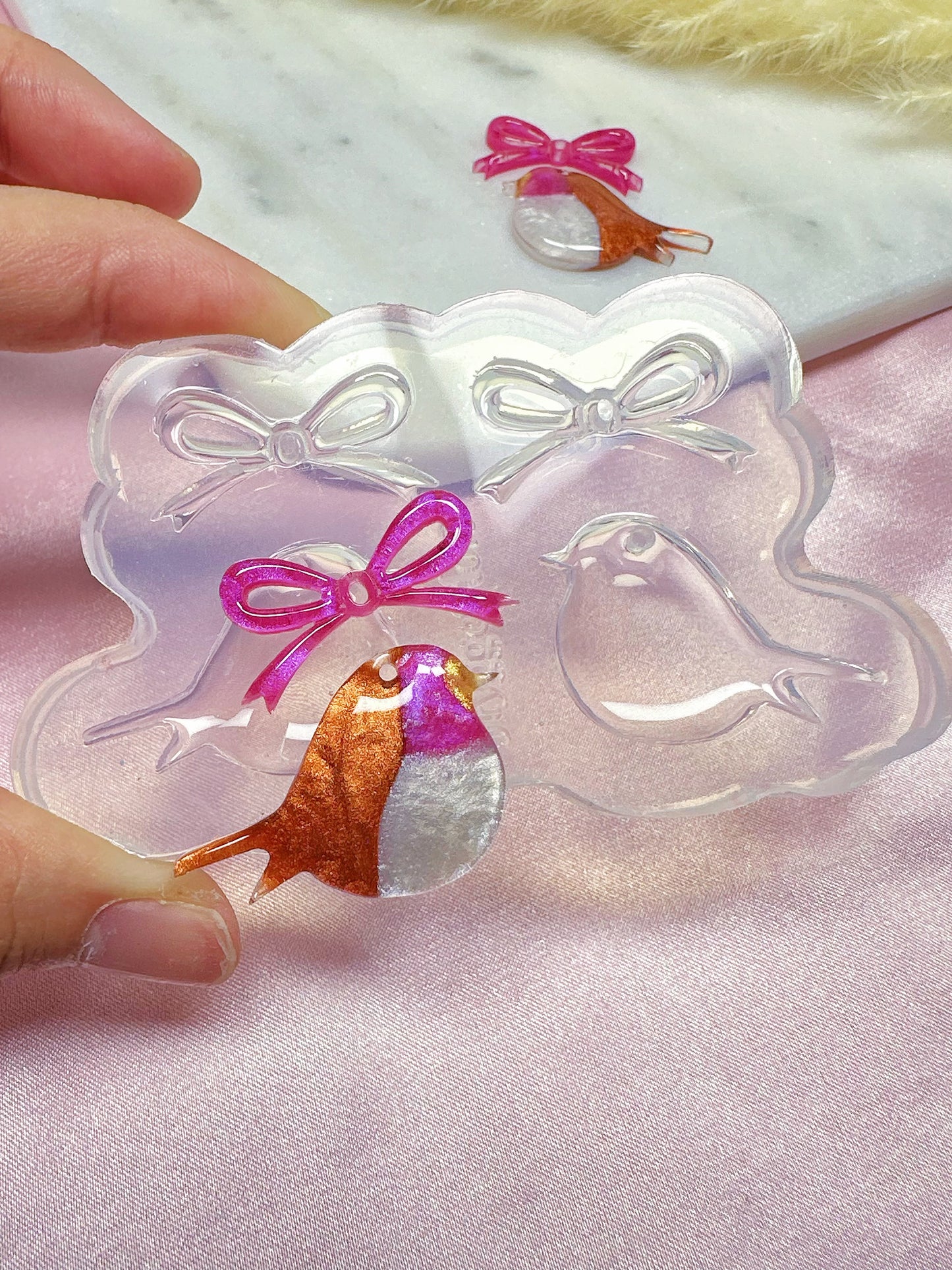 Predomed Robin Bird Ribbon Bow Dangle Earring Mold Christmas Mold