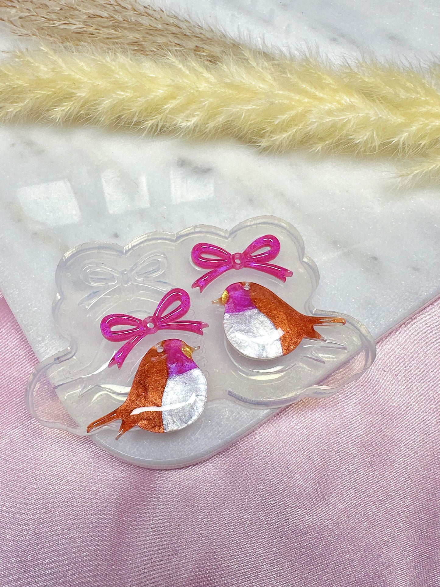 Predomed Robin Bird Ribbon Bow Dangle Earring Mold Christmas Mold