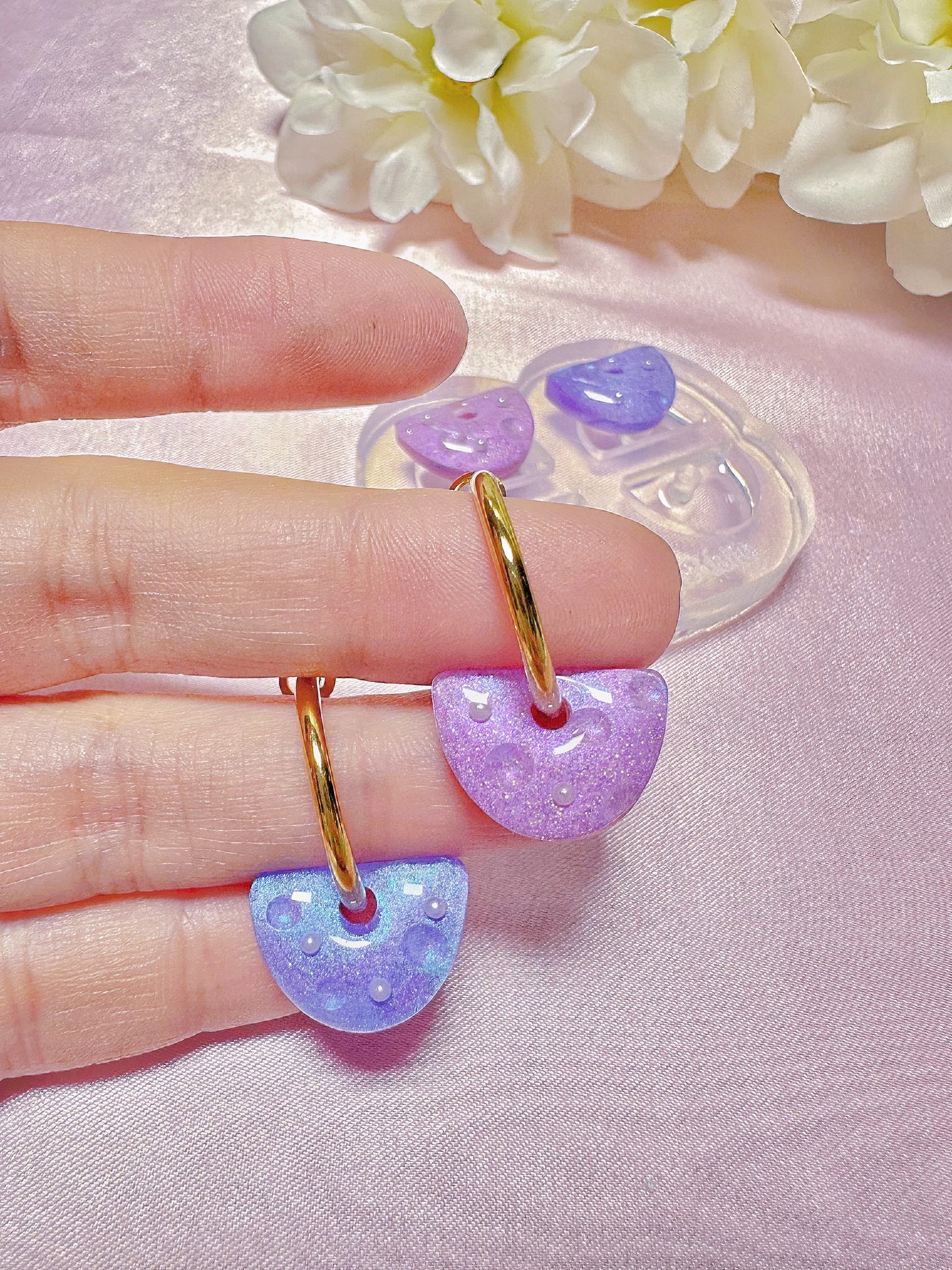 1.6 cm Predomed Semi-Circle Dangle Earring Mold for Hoop Charms
