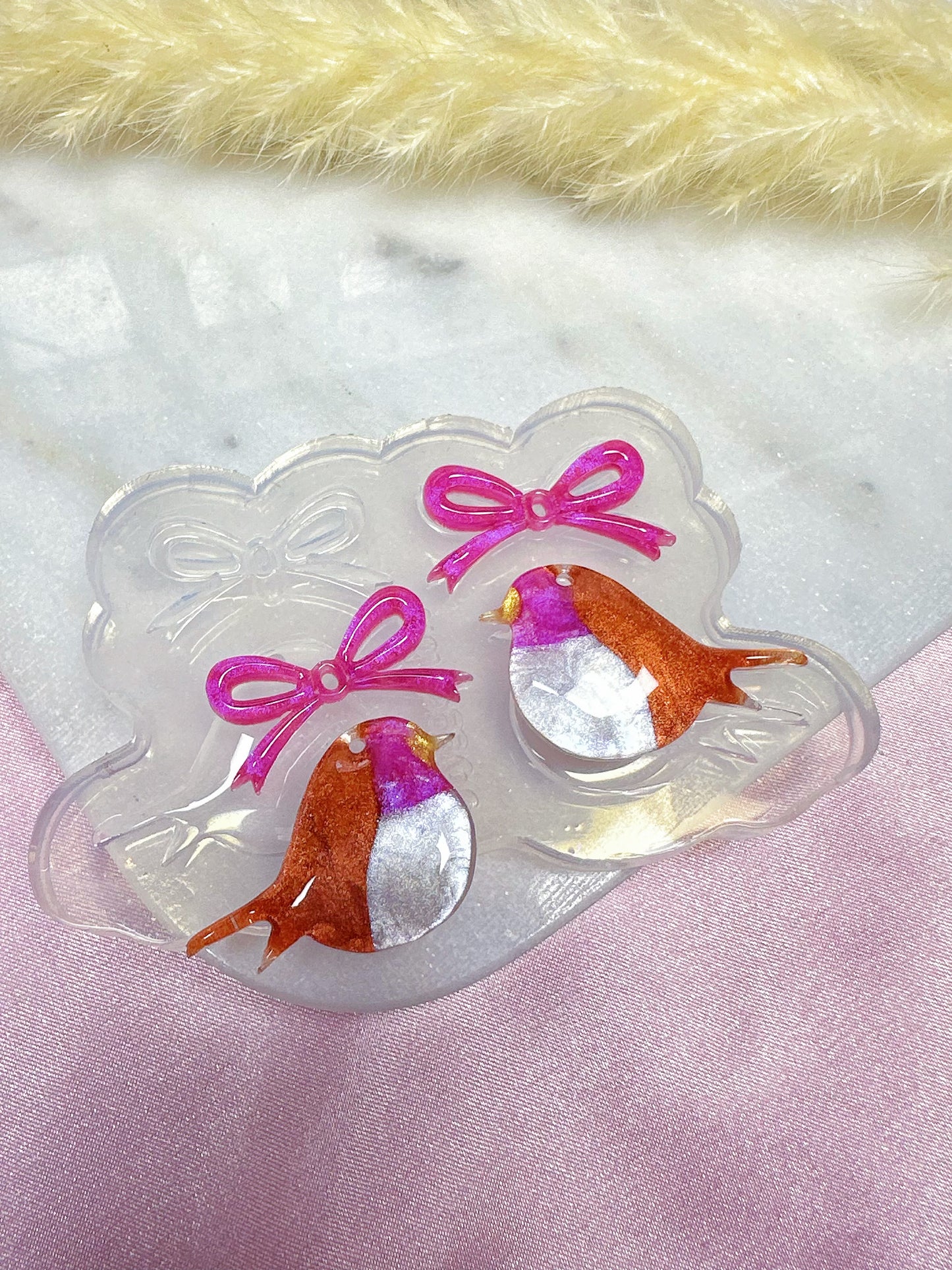 Predomed Robin Bird Ribbon Bow Dangle Earring Mold Christmas Mold
