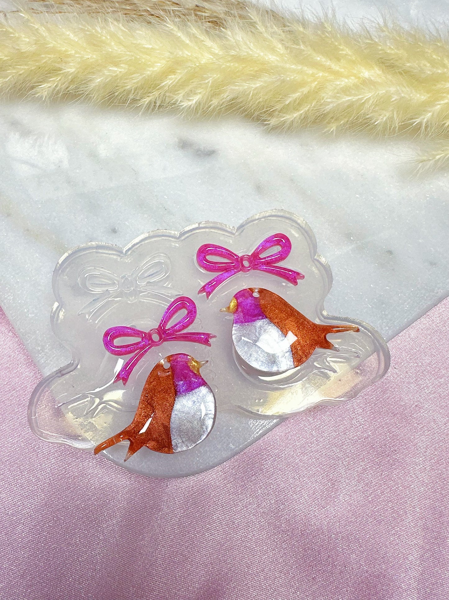 Predomed Robin Bird Ribbon Bow Dangle Earring Mold Christmas Mold