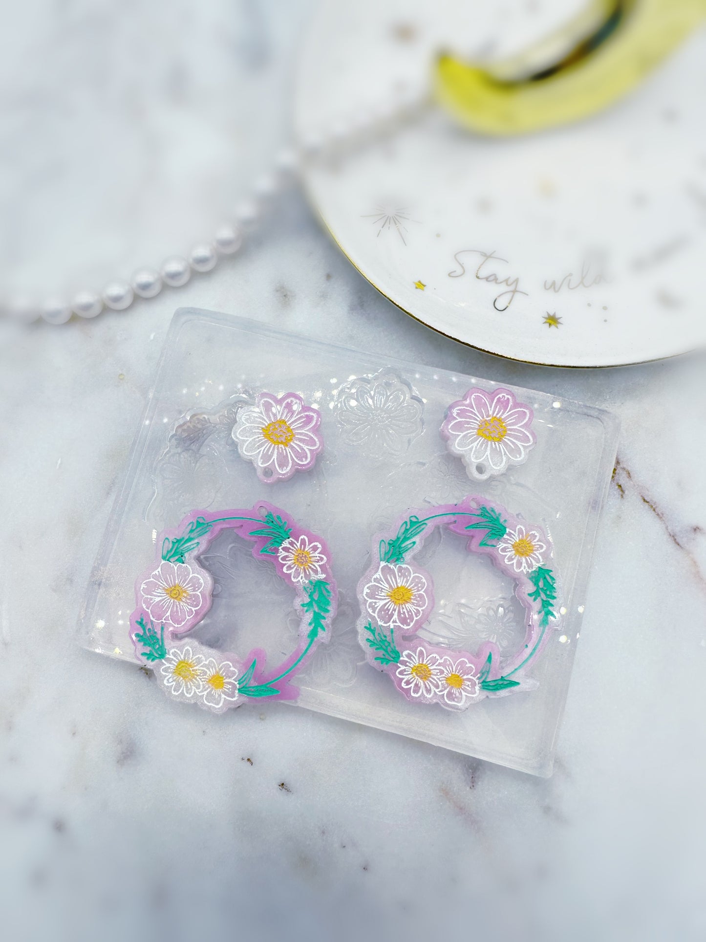 4cm Daisy Flower Wreath Dangle Earring Mold