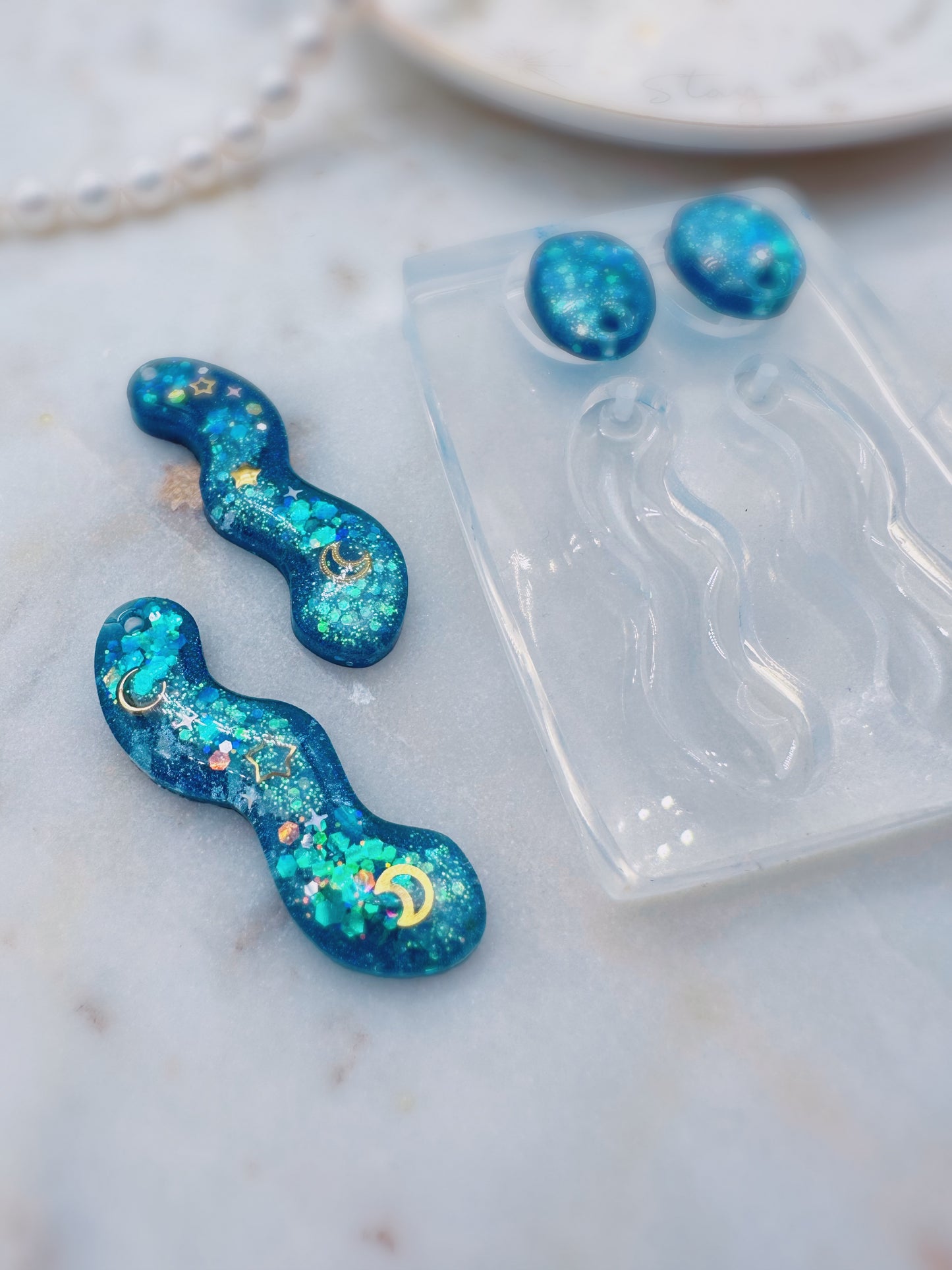 Pre domed Predrilled Squiggles wavy Dangle Earring Mold
