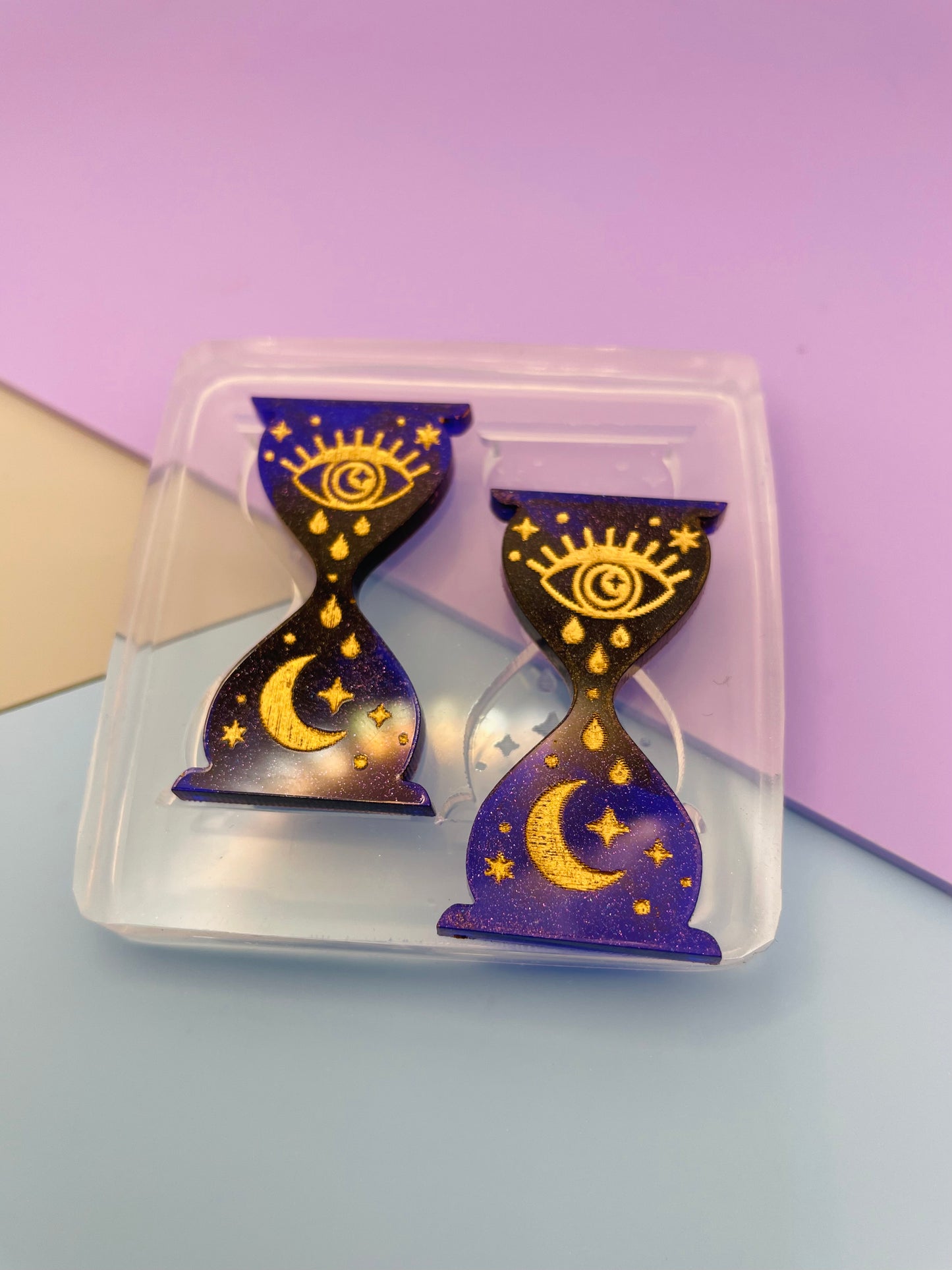 4 cm All-seeing Eye Celestial Hourglass Clepsydra Sandglass Mold
