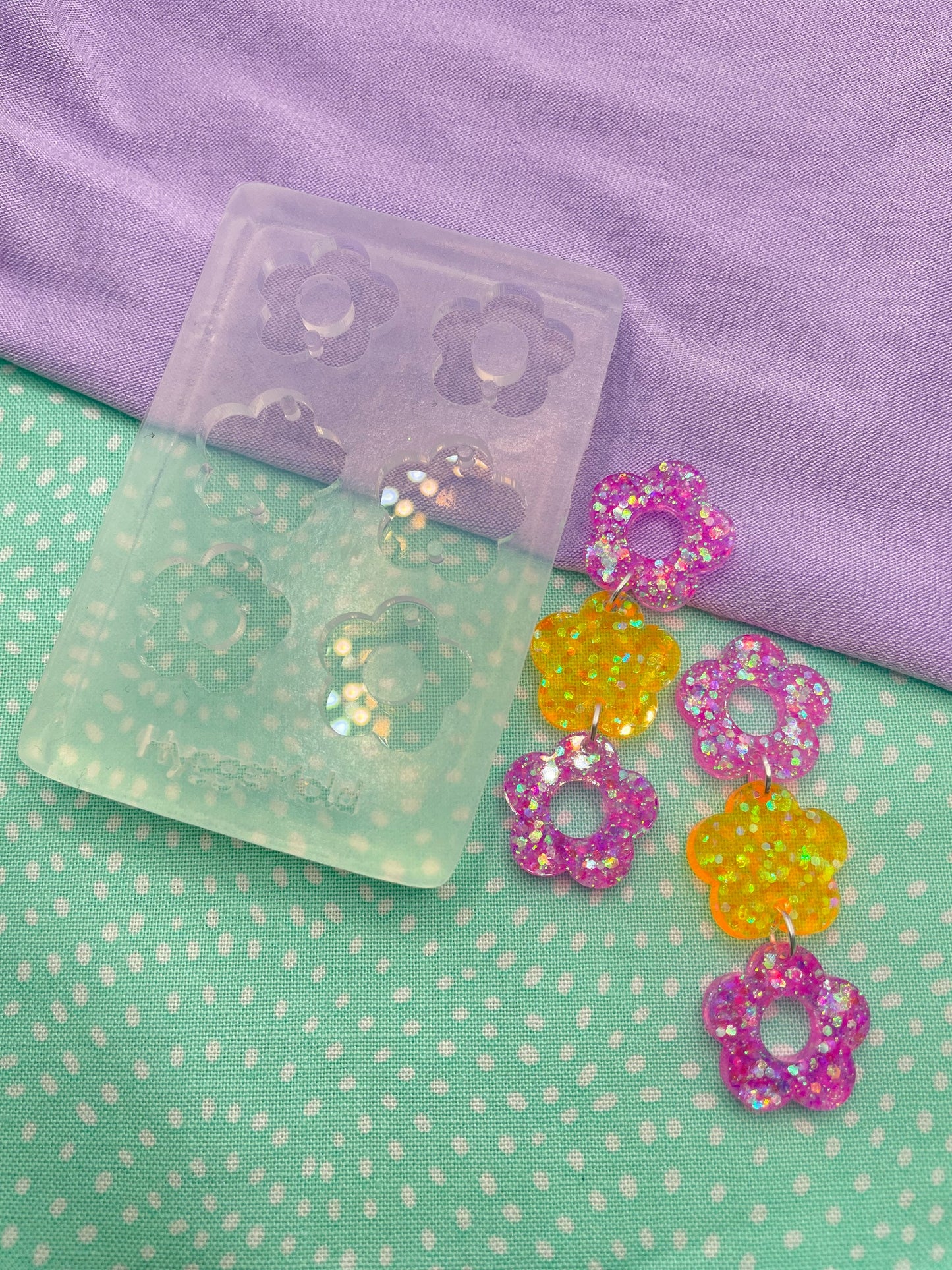3/4-level Mary Quant Flower Dangle Drop Earring bracelet Mold no drill