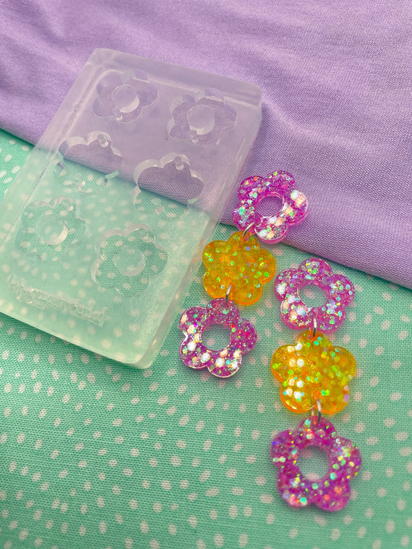 3/4-level Mary Quant Flower Dangle Drop Earring bracelet Mold no drill