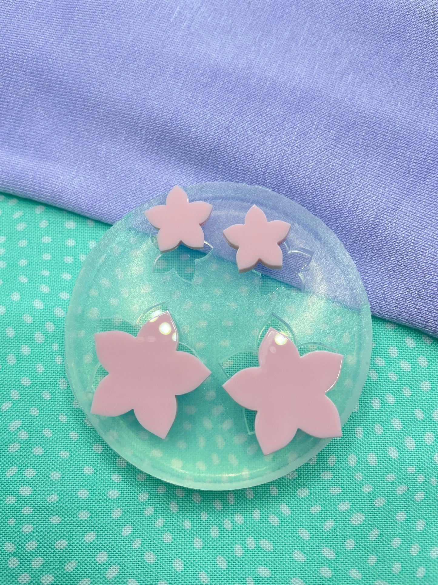 Mixed Sizes Elegant pointed petal flower stud dangle earring mold