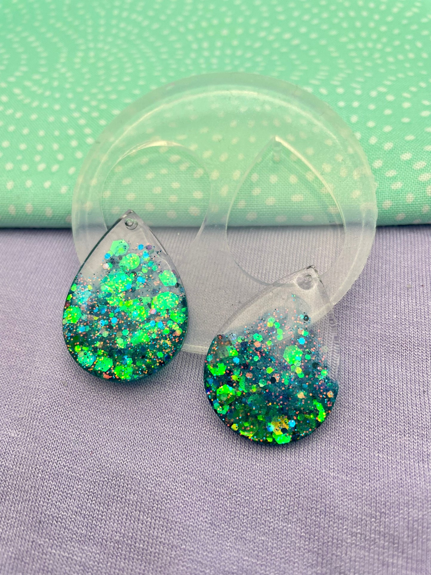 3.2 cm Water Drop Dangle Earring mold with predrilled holes
