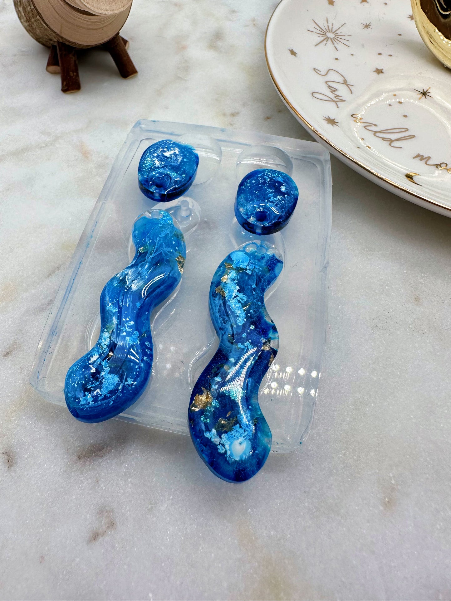 Pre domed Predrilled Squiggles wavy Dangle Earring Mold