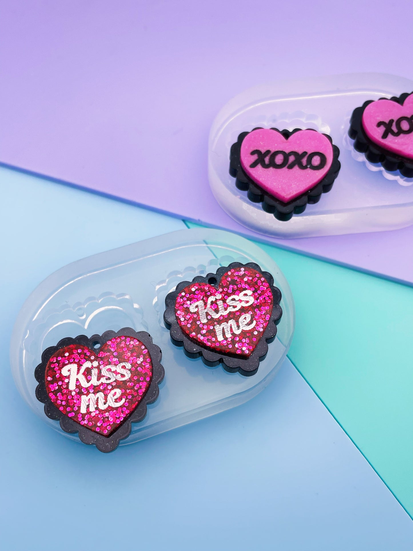 2.6 cm Kiss Me Layered Scalloped Heart Dangle Earring Mold