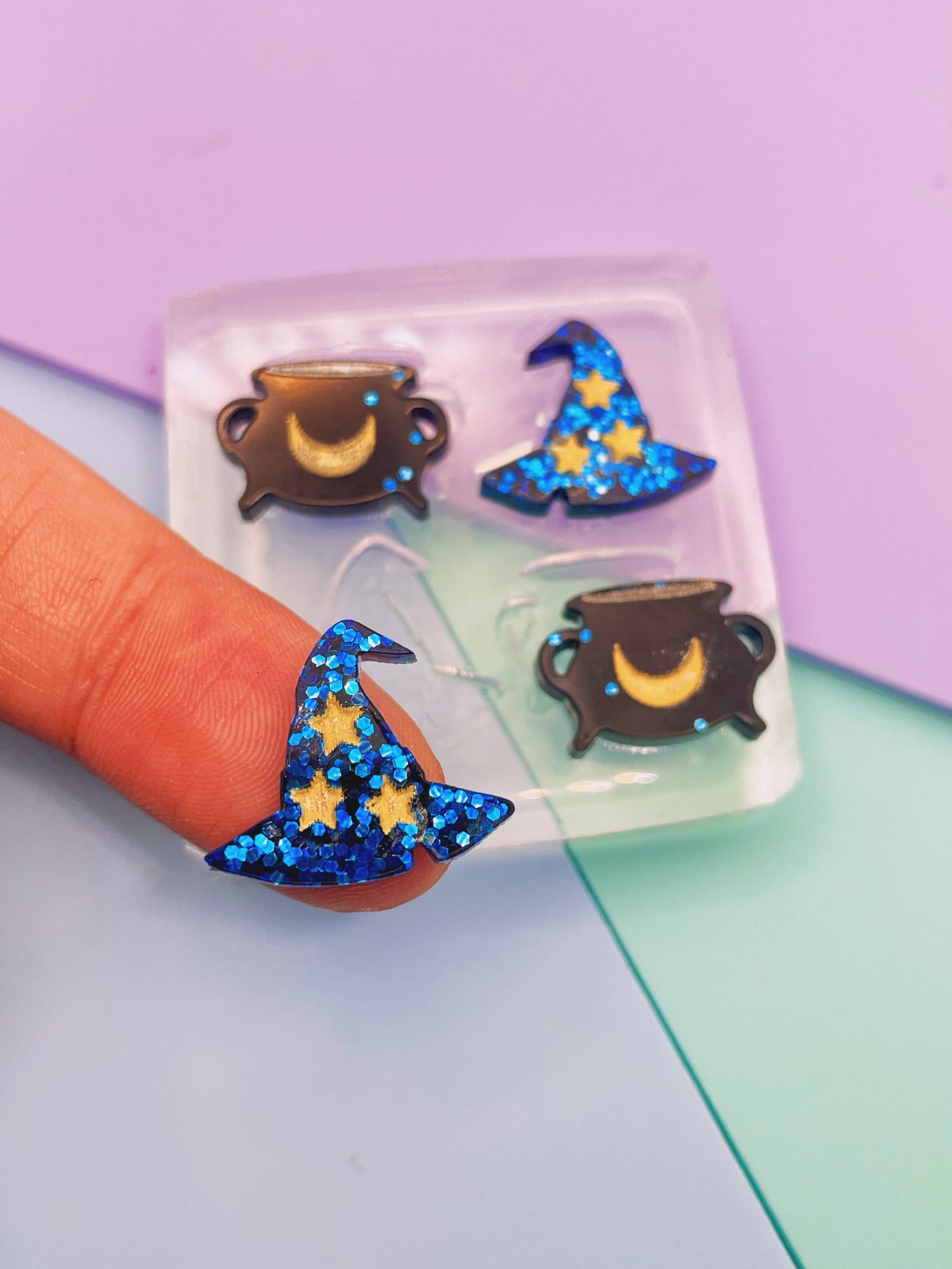Witch Hat and Cauldron Duo Stud Mold