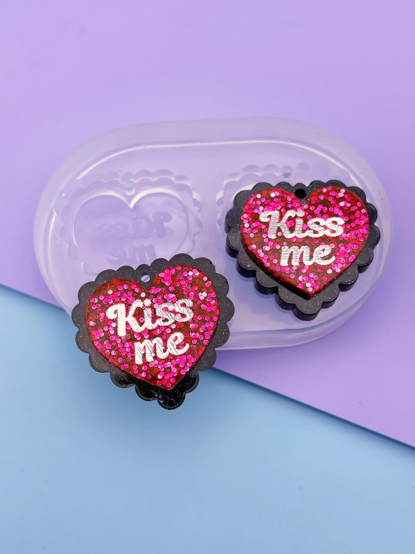 2.6 cm Kiss Me Layered Scalloped Heart Dangle Earring Mold
