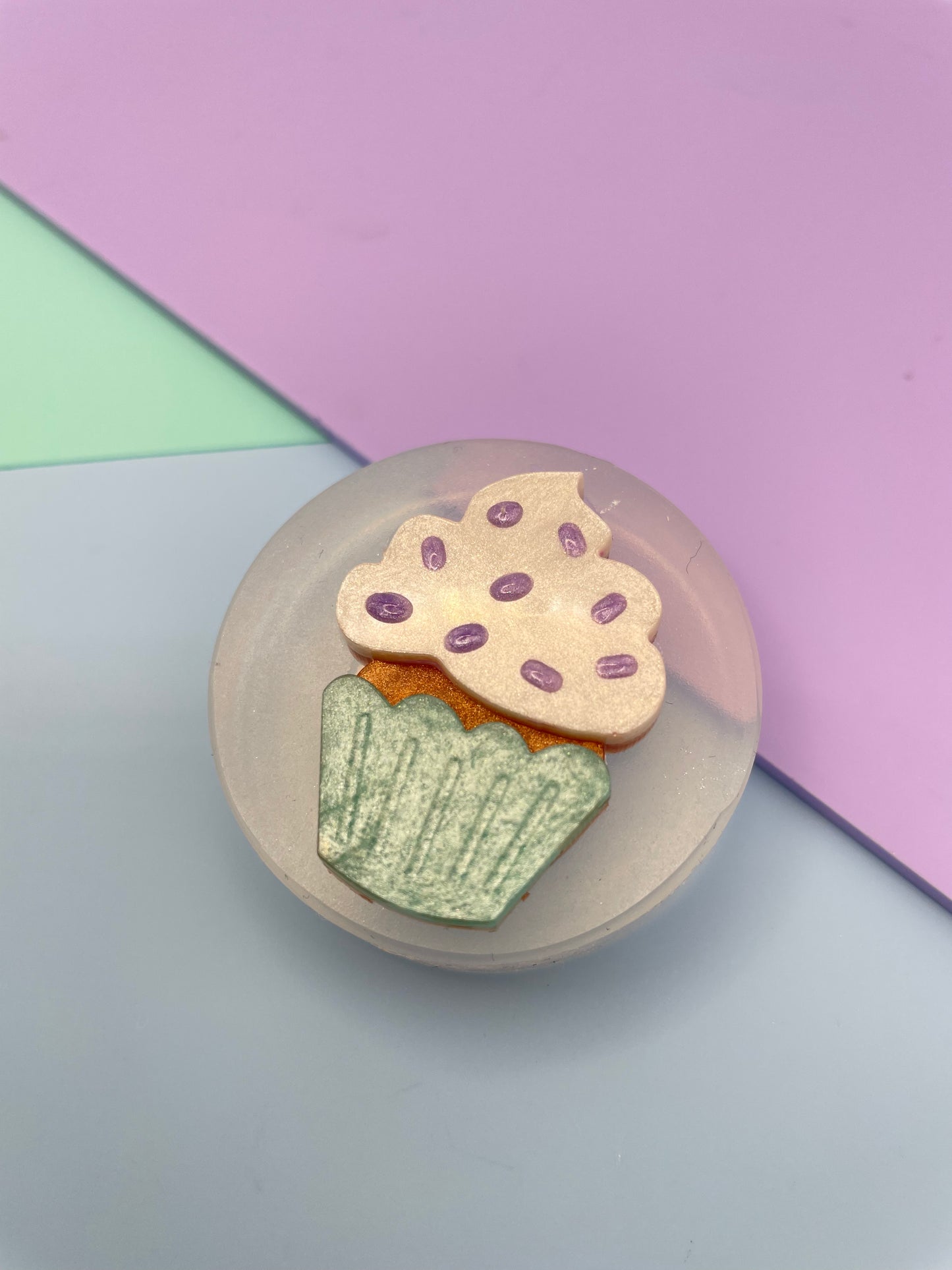 4cm cupcake brooch mold
