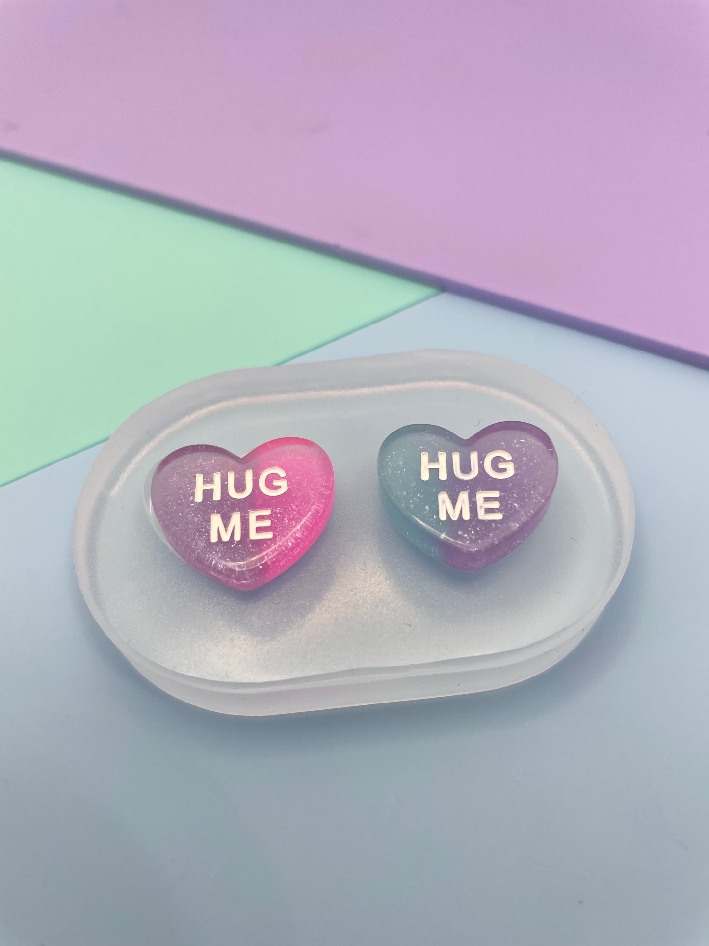 1.9 cm Hug Me Slogan Heart Stud Earring Mold