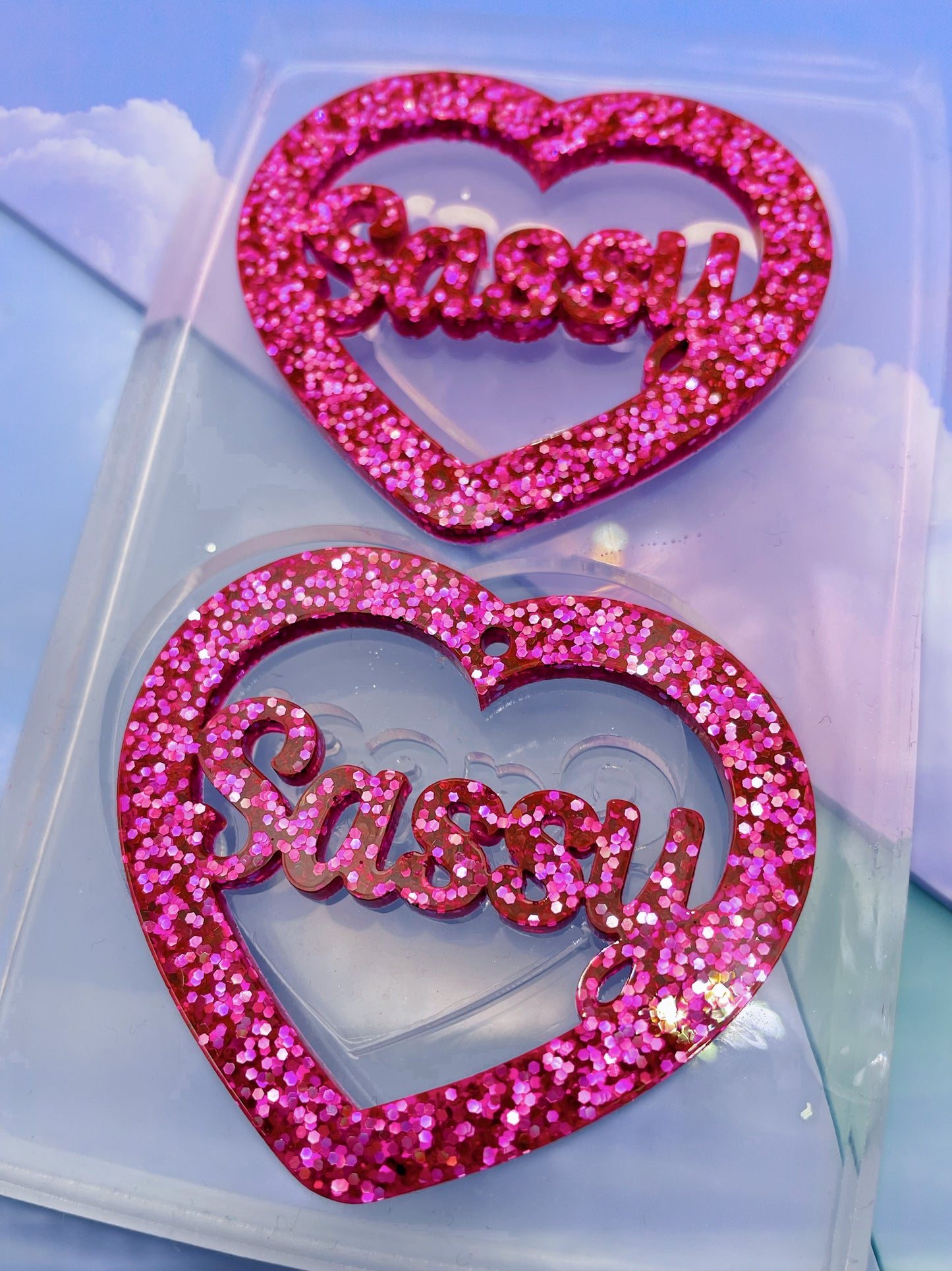 5cm Sassy Slogan Heart Dangle Earring Mold