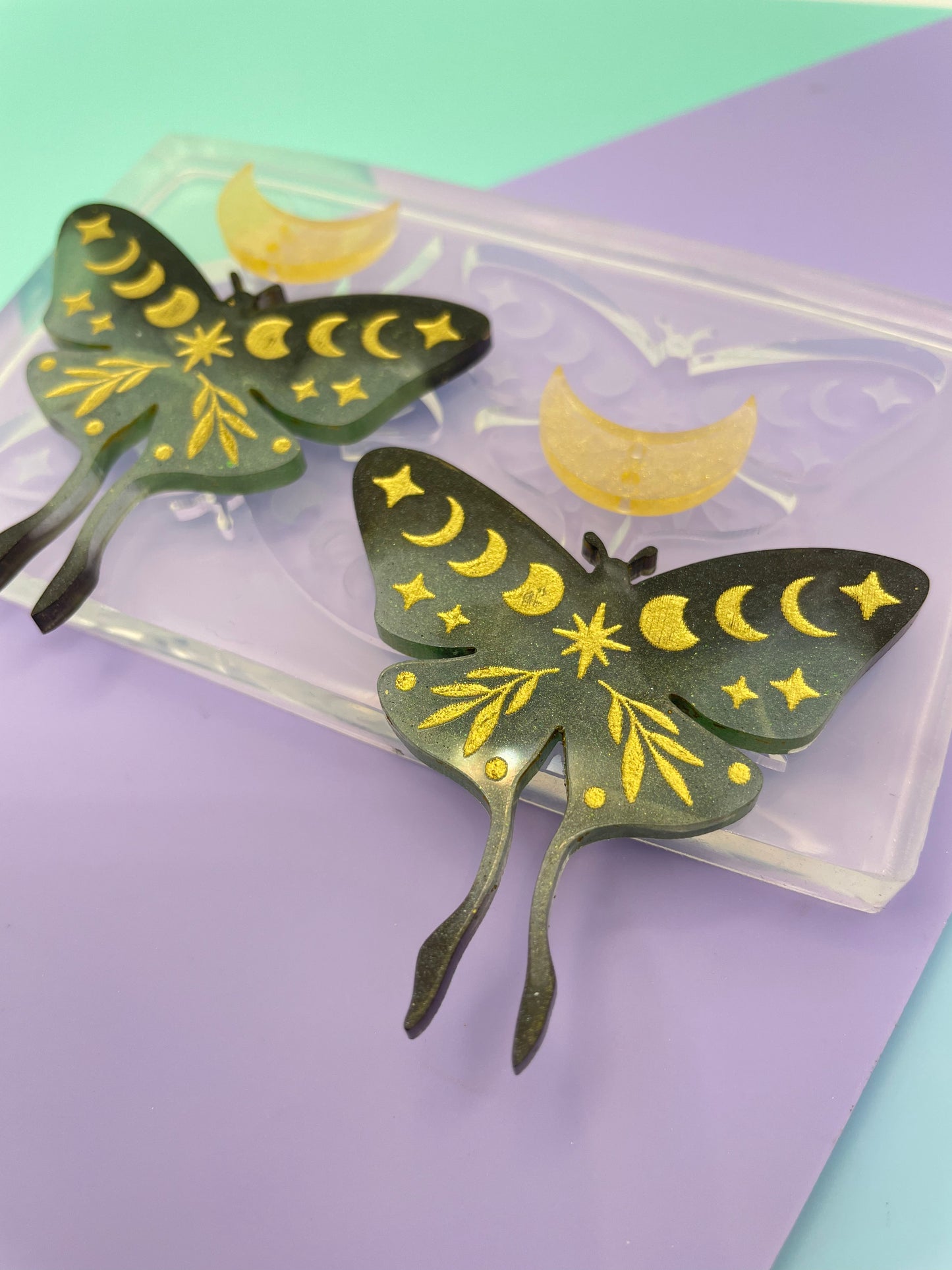 4cm Sage Botanical Luna moth Moon Moth Brooch dangle earring mold