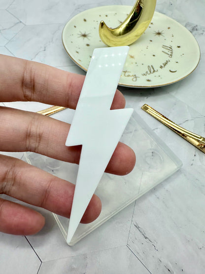 Lightning bolt hairclip mold