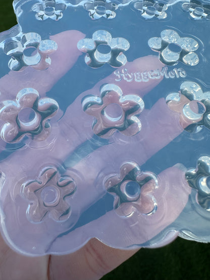 Mixed Sizes Mary Quant Flower Hoop Spinner Stud Earring Mold Palette