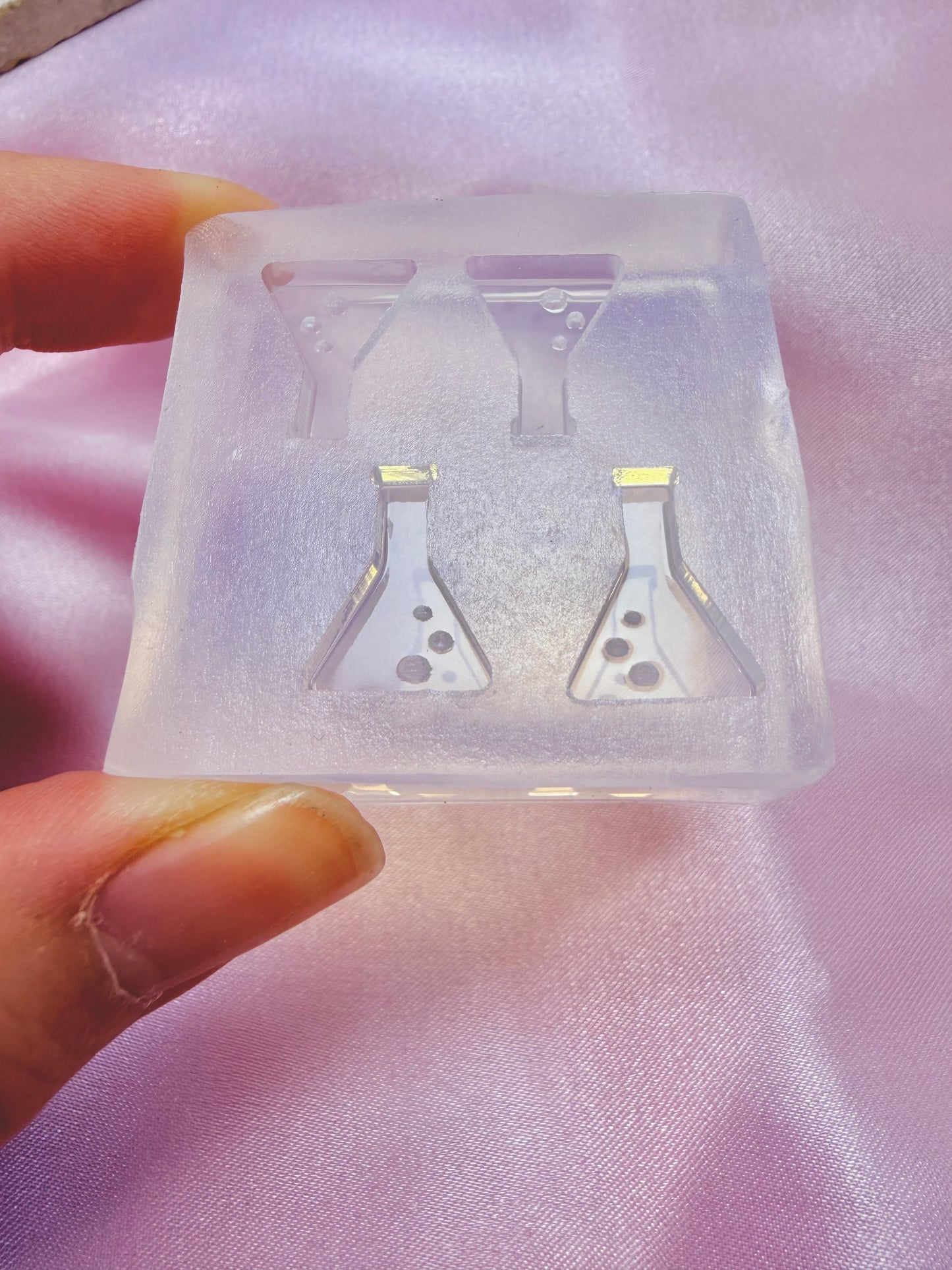 1.5 cm Science Potion Flask Stud Mold Earring Mold for Resin