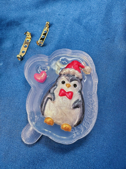 Small Predomed Christmas Penguin Brooch Mold
