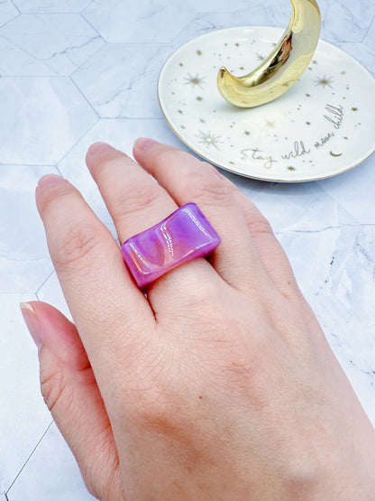 Glossy Wavy Ring Mold