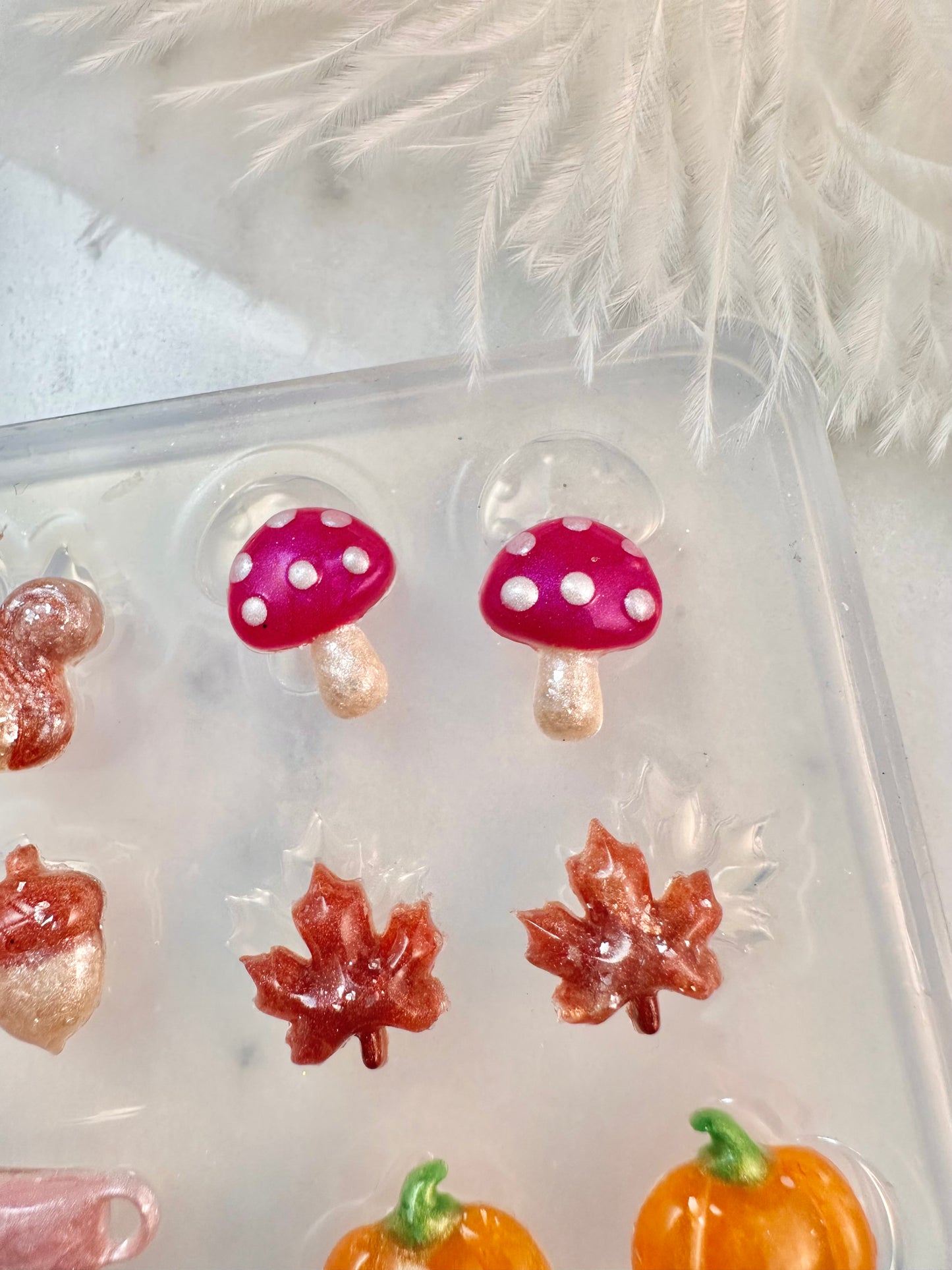 Mini Autumn Stud Palette Mold