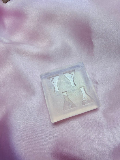 1.5 cm Science Potion Flask Stud Mold Earring Mold for Resin