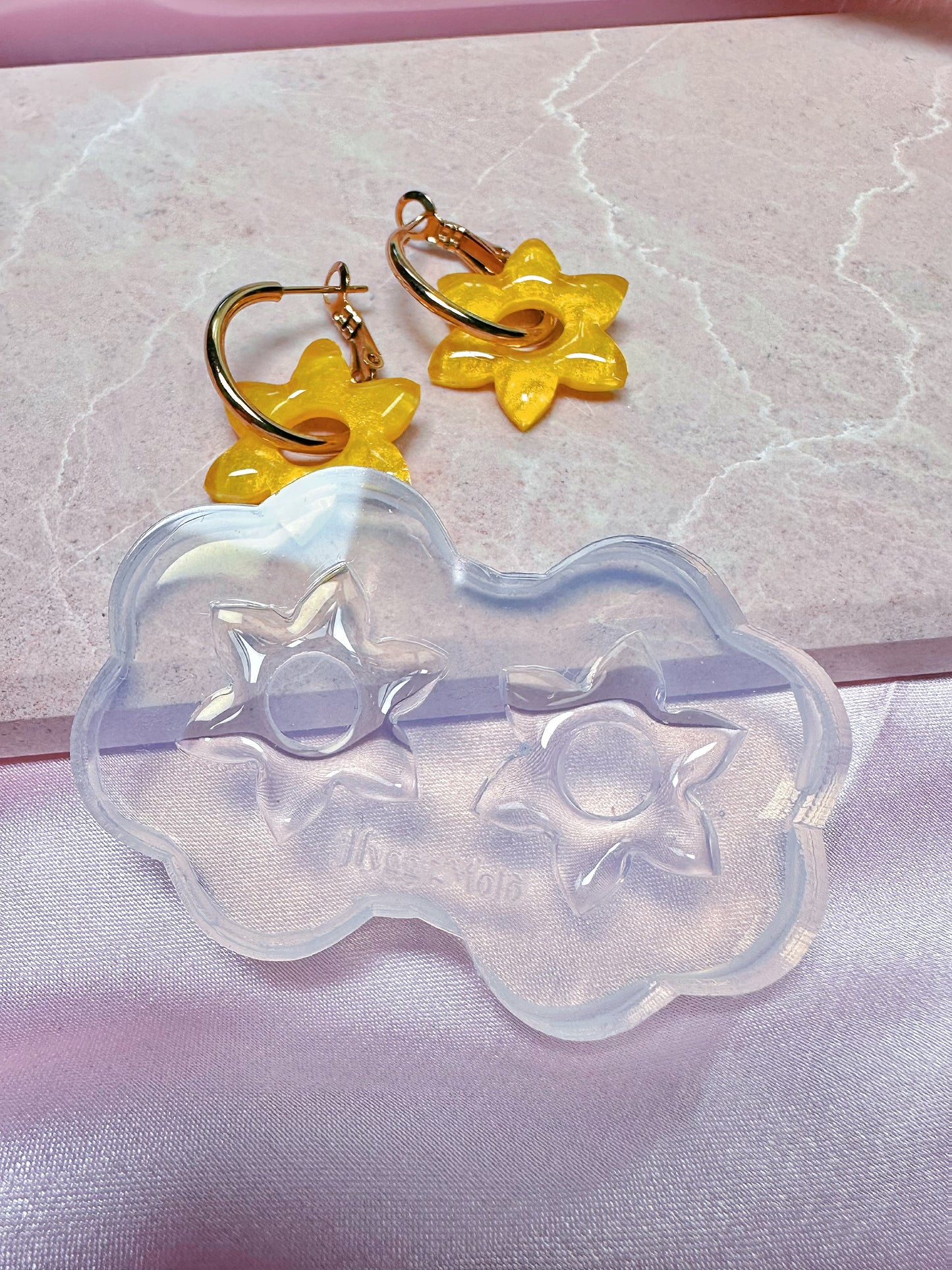 Predomed Sunflower Hoop Spinner Earring Mold