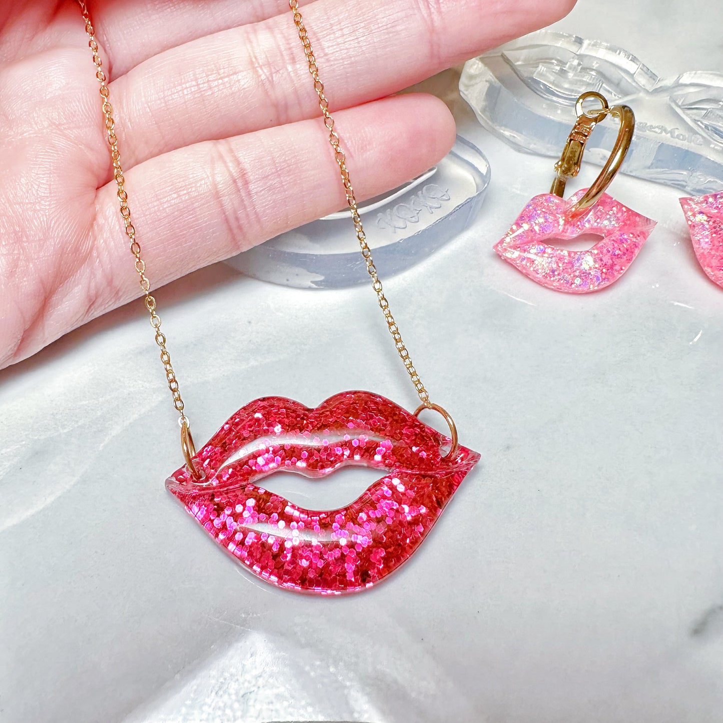 Predomed Kissy Lip Necklace Mold