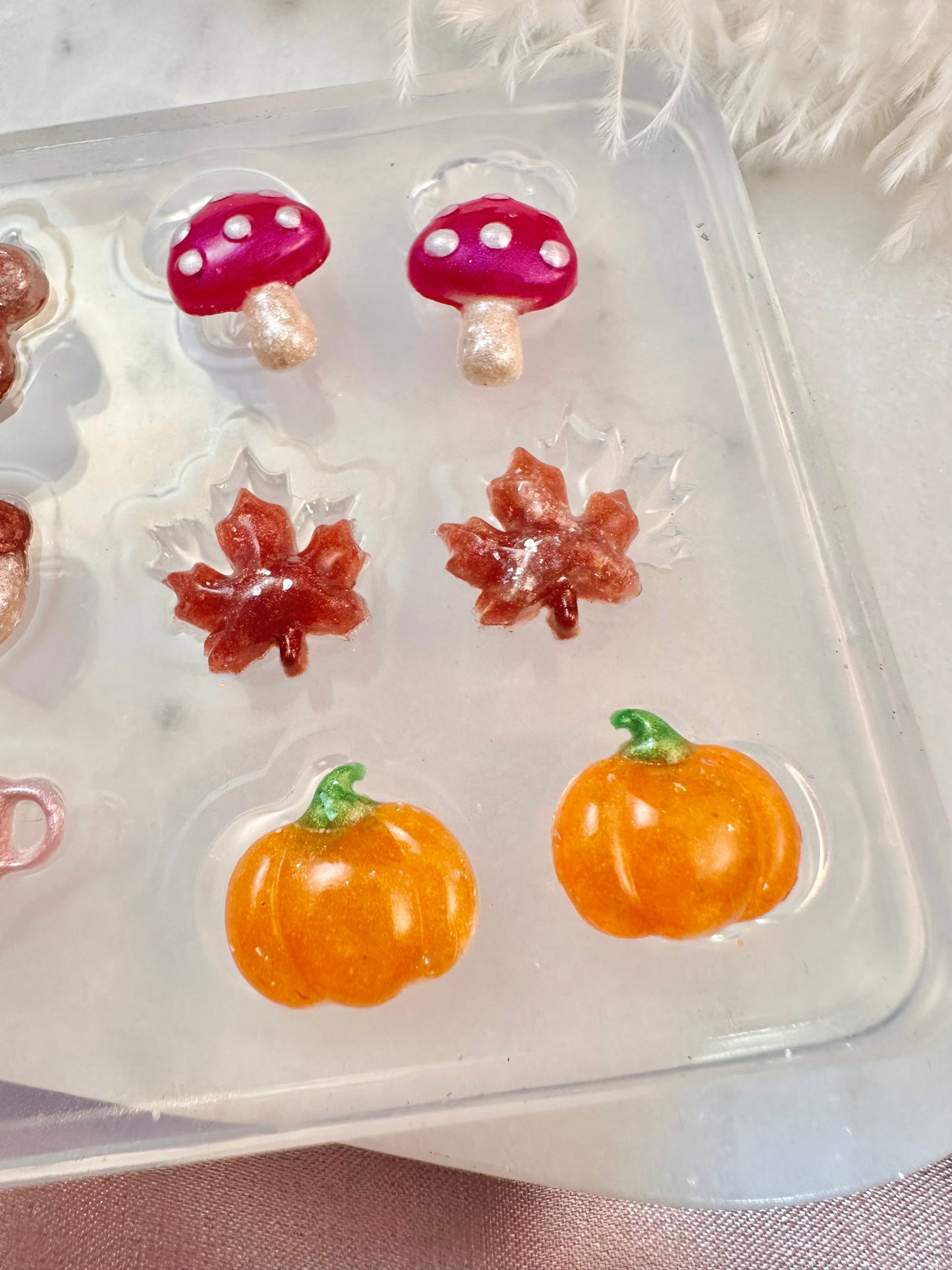 Mini Autumn Stud Palette Mold