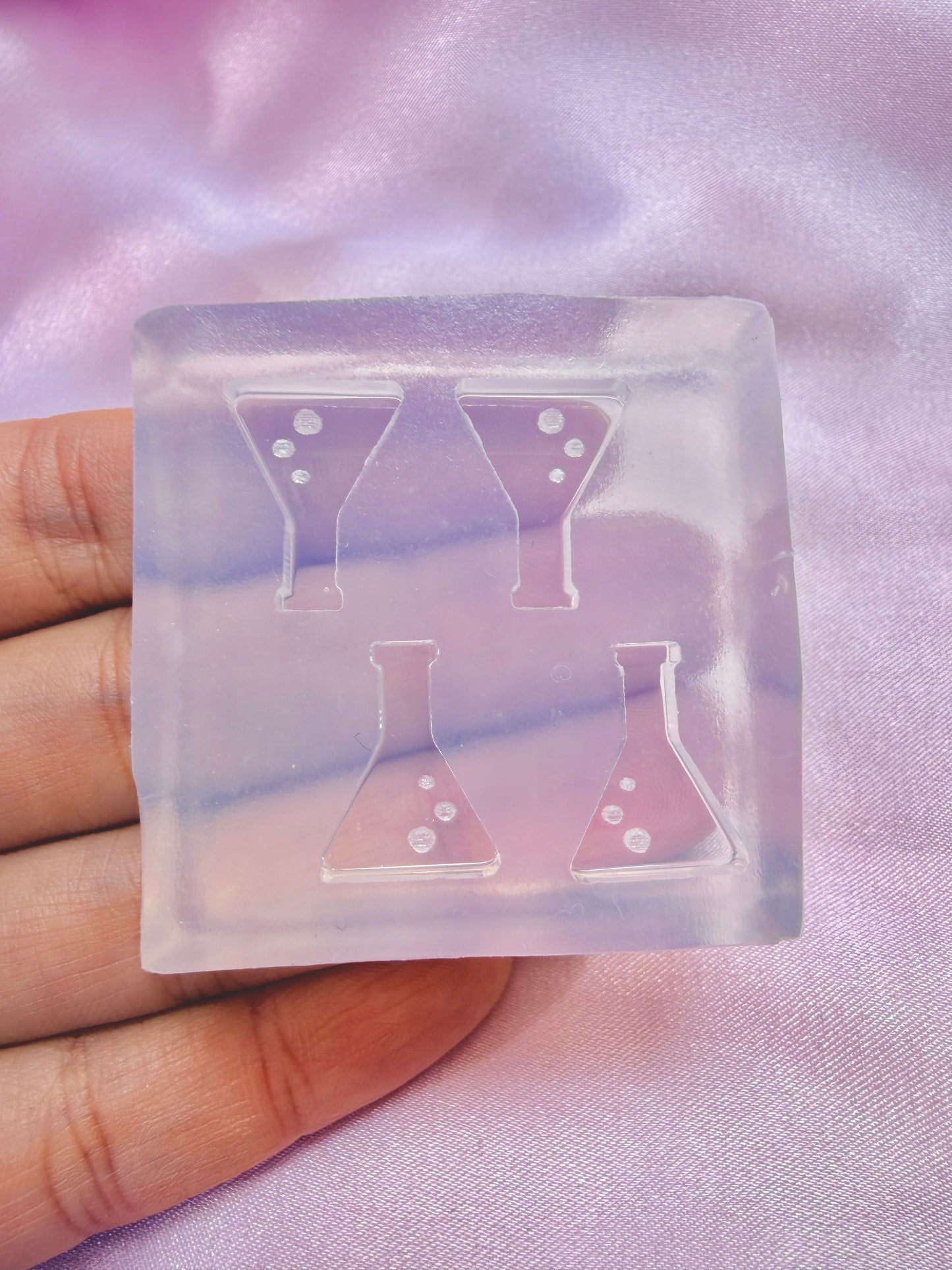 1.5 cm Science Potion Flask Stud Mold Earring Mold for Resin