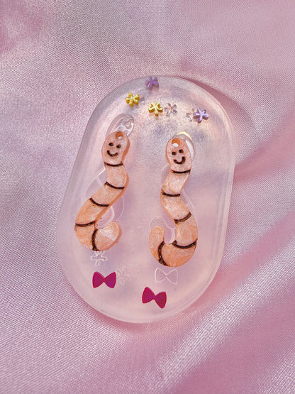 3cm Smiling Worm Dangle Earring Mold