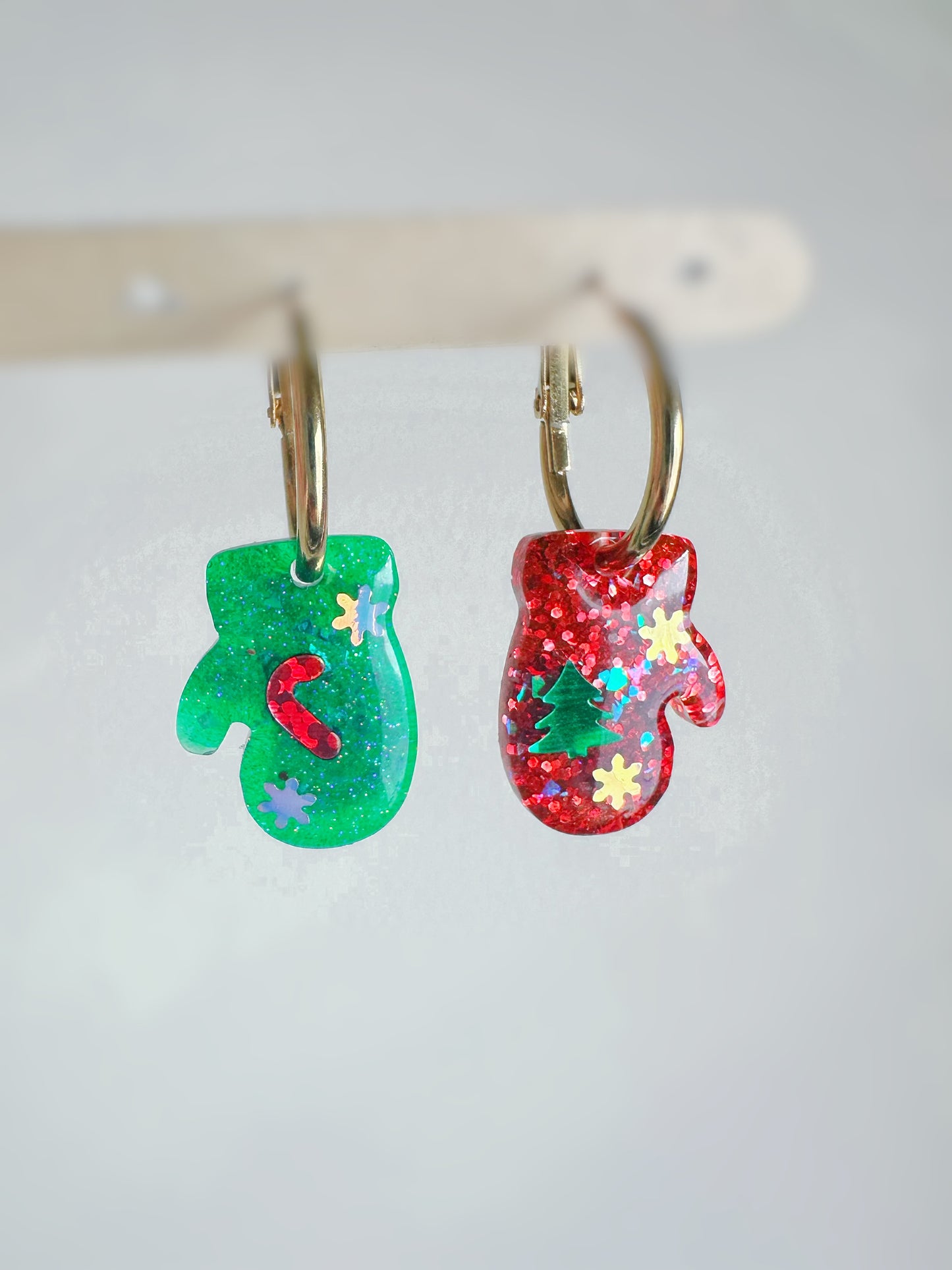 2.2 cm Predomed Mitten Glove Dangly Charm Mold