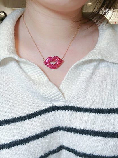 Predomed Kissy Lip Necklace Mold