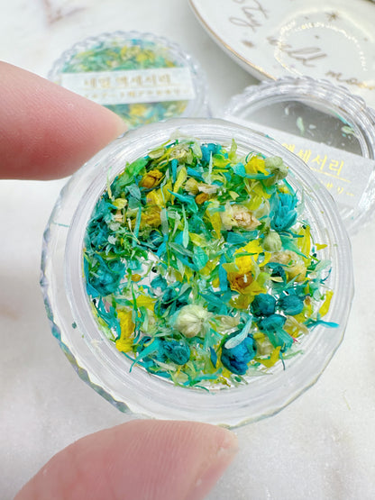 Mini Flower Petals (Aqua and Yellow)