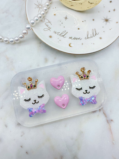 4cm Queen Cat Earring Mold with Heart Topper