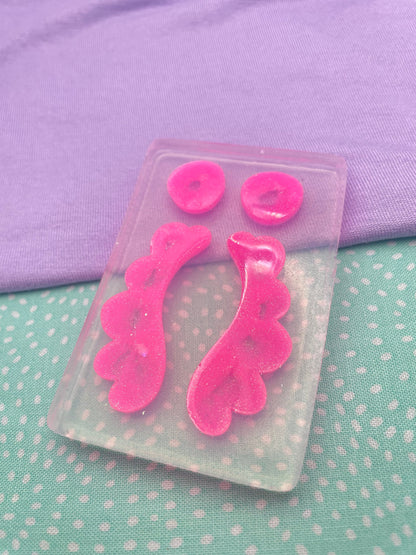 Matisse-inspired scalloped curve dangle Earring Mold