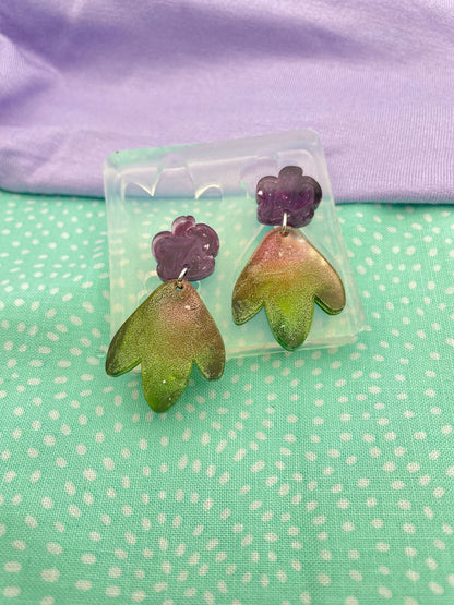 4.2 cm Abstract tulip Snowdrop Flower organic shape Dangle earring Mold