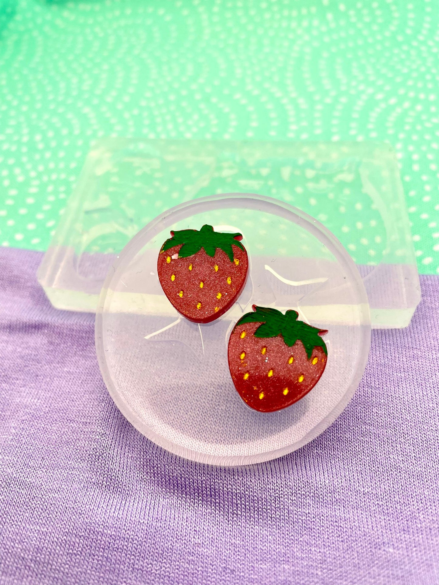 1.7 cm strawberry stud or small dangle earring mold
