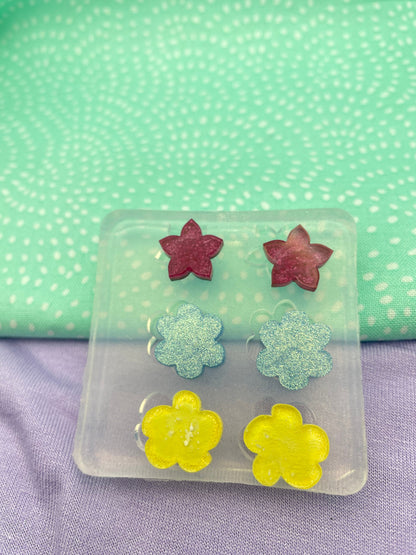 Assorted Mini Flower Stud Trio Value Mold