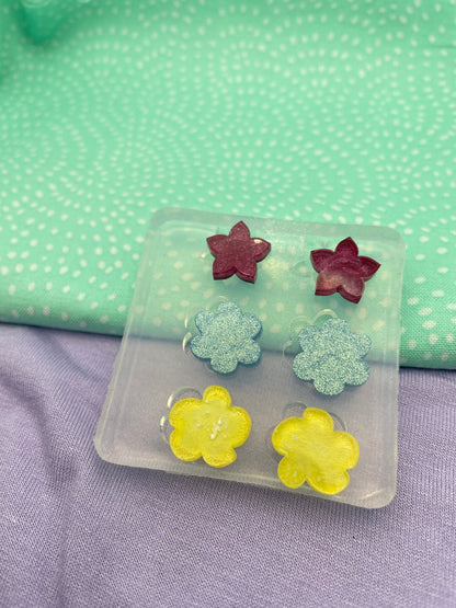 Assorted Mini Flower Stud Trio Value Mold