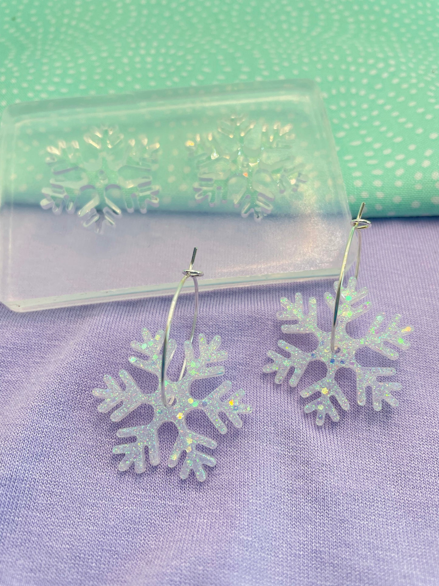 3cm Snowflake Spinner Earring Mold Pre-drilled holes