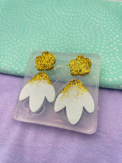 4.2 cm Abstract tulip Snowdrop Flower organic shape Dangle earring Mold