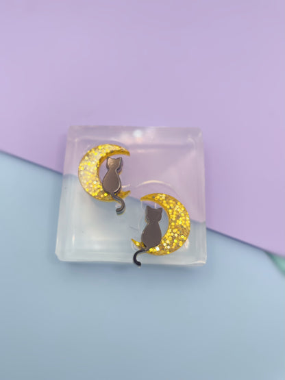 Mini Sitting Cat on Crescent Moon Stud Earring Mold